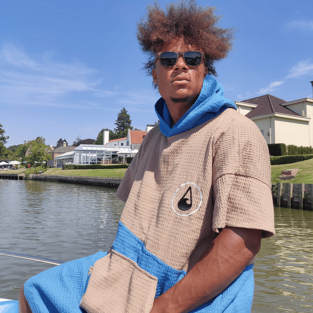 WAVE HAWAII Travel Poncho Lighd Travel Ponchos WAVE HAWAII